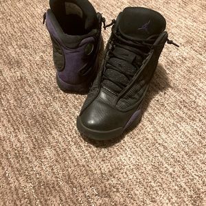 Retro Jordan 13 court purple, size 7y